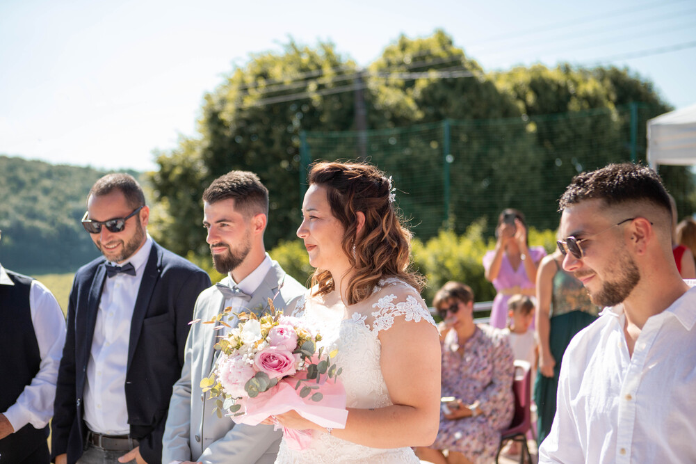 Cérémonie de mariage à la mairie de Champigneul sur Vence