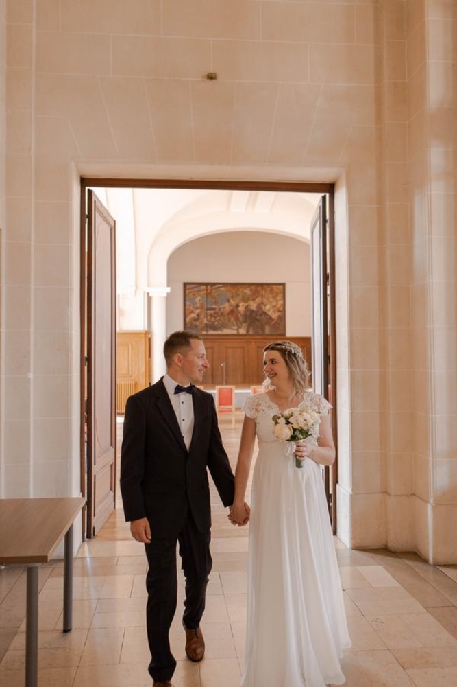 Sortie de mariage à l'hôtel de ville de Charleville